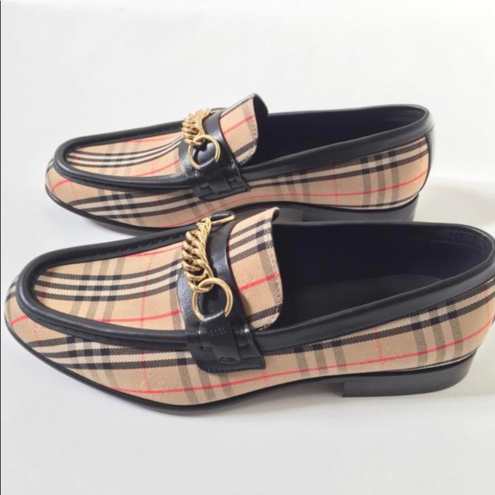❌❌SOLD❌❌Authentic Burberry London Loafers - Picture 2 of 7